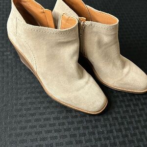 Lucky Brand Beige Suede Ankle Booties